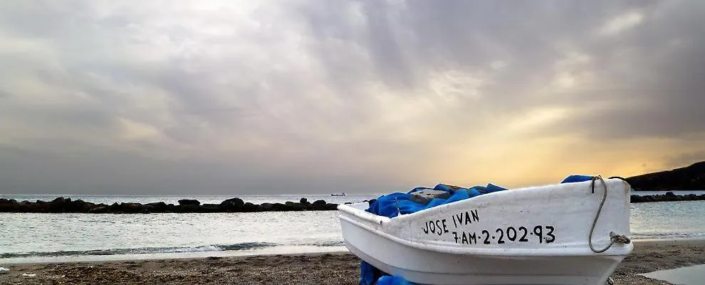 Luminoso y amplio apartamento Zapillo-Almería a 1 minuto de la playa a pie